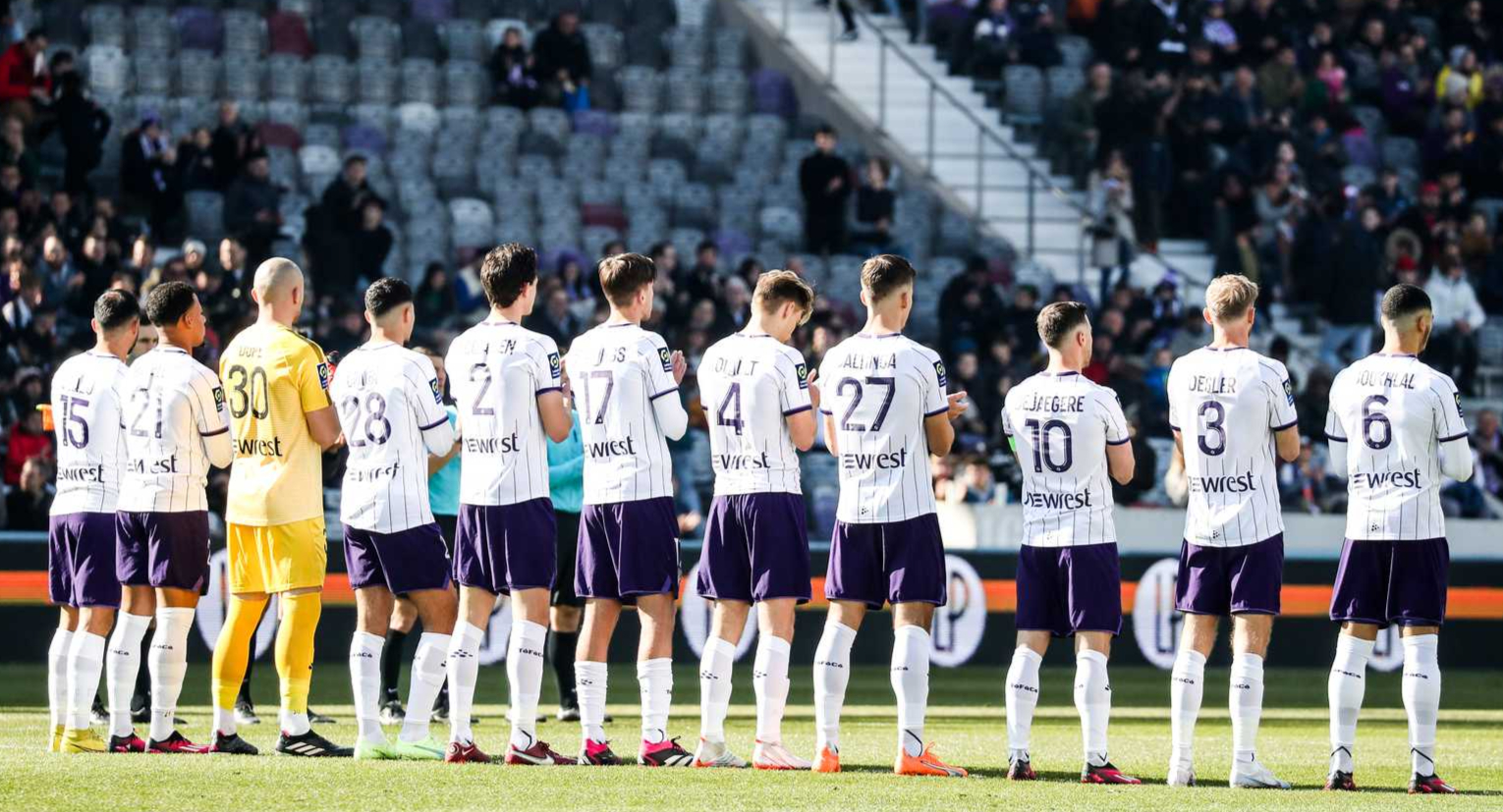 Le Groupe Pour Téfécé Marseille 24ème Journée De Ligue 1 Uber Eats